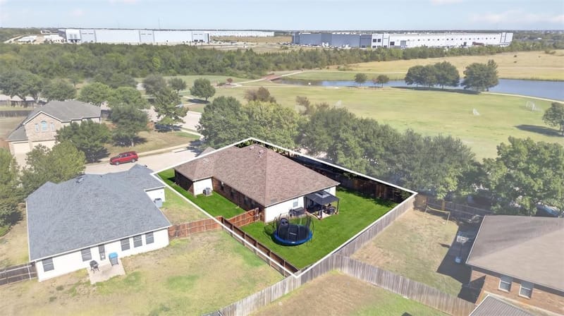 4001 Bridge Water Road, Heartland TX 75126 - Photo 32