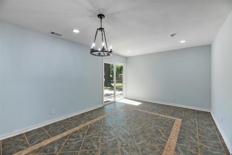 1522 Gillette Circle, Dallas TX 75217 - Photo 13
