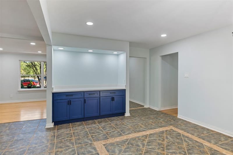 1522 Gillette Circle, Dallas TX 75217 - Photo 14