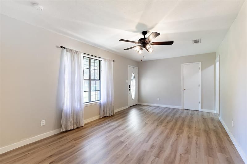 600 Mary Street, Aubrey TX 76227 - Photo 4