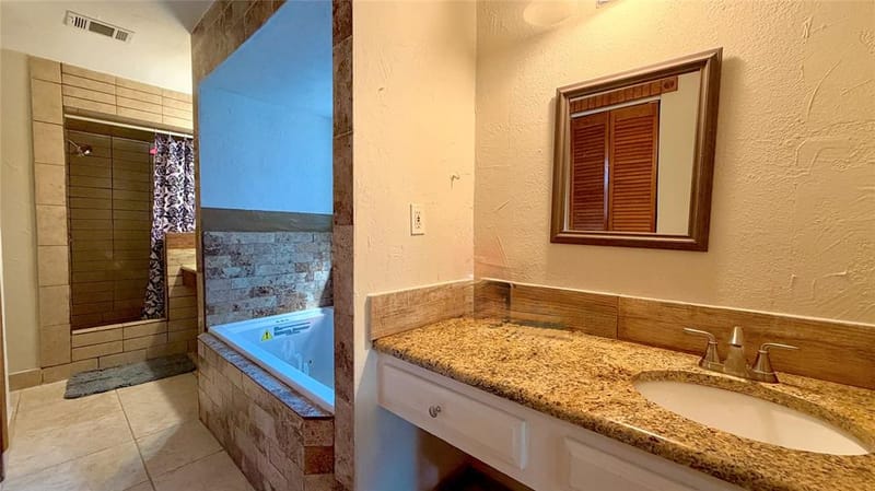 1002 Glenda Street, Terrell TX 75160 - Photo 9