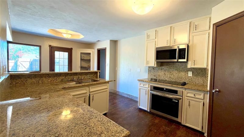 1002 Glenda Street, Terrell TX 75160 - Photo 4