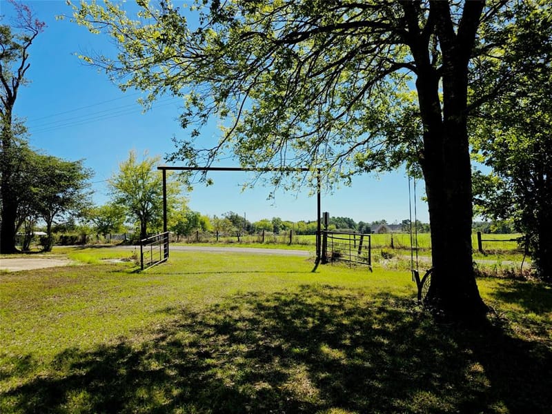 1426 Farm Road 2560, Sulphur Springs TX 75482 - Photo 24