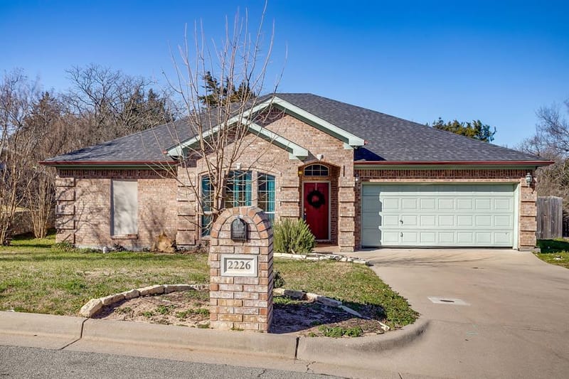 2226 Creek Side Drive, Weatherford TX 76087 - Photo 6