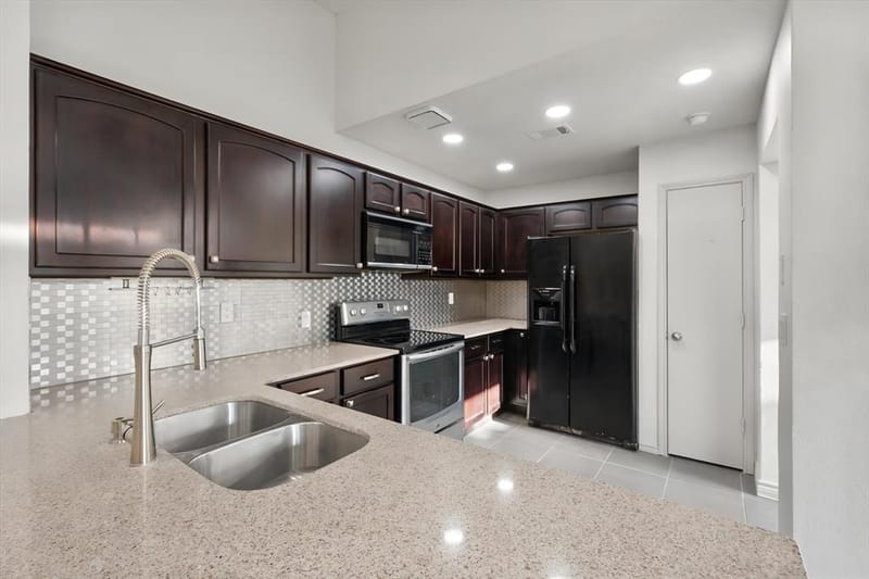411 Lantana Drive, Arlington TX 76018 - Photo 22