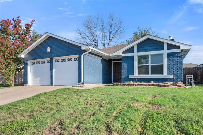 411 Lantana Drive, Arlington TX 76018