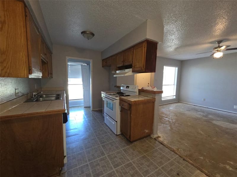 2400 Monte Carlo Drive # A, Arlington TX 76015 - Photo 4