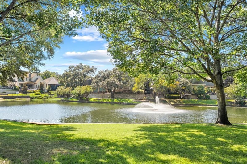 6294 Willowgate Lane, Dallas TX 75230 - Photo 2
