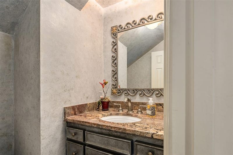6294 Willowgate Lane, Dallas TX 75230 - Photo 9