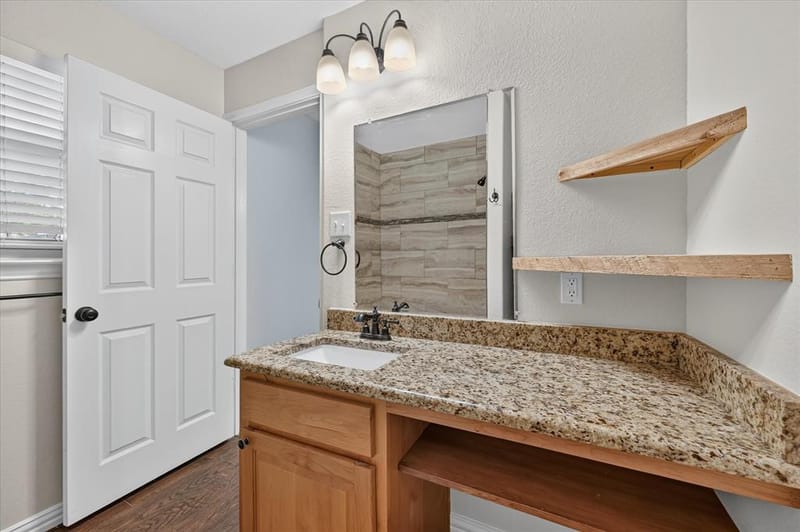 521 E Glendale Street, Crowley TX 76036 - Photo 17