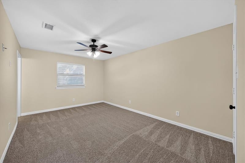 521 E Glendale Street, Crowley TX 76036 - Photo 15