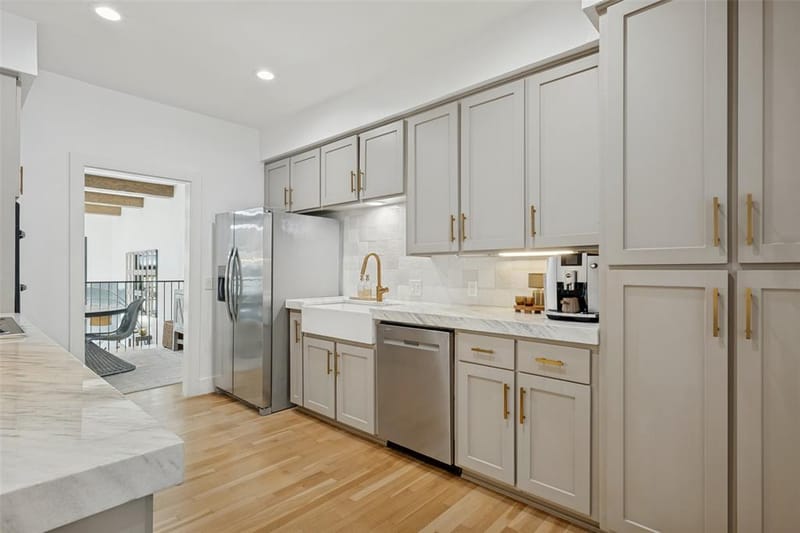 3501 Dickason Avenue # B, Dallas TX 75219 - Photo 9
