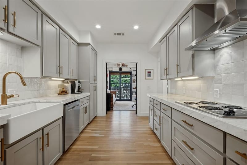 3501 Dickason Avenue # B, Dallas TX 75219 - Photo 10