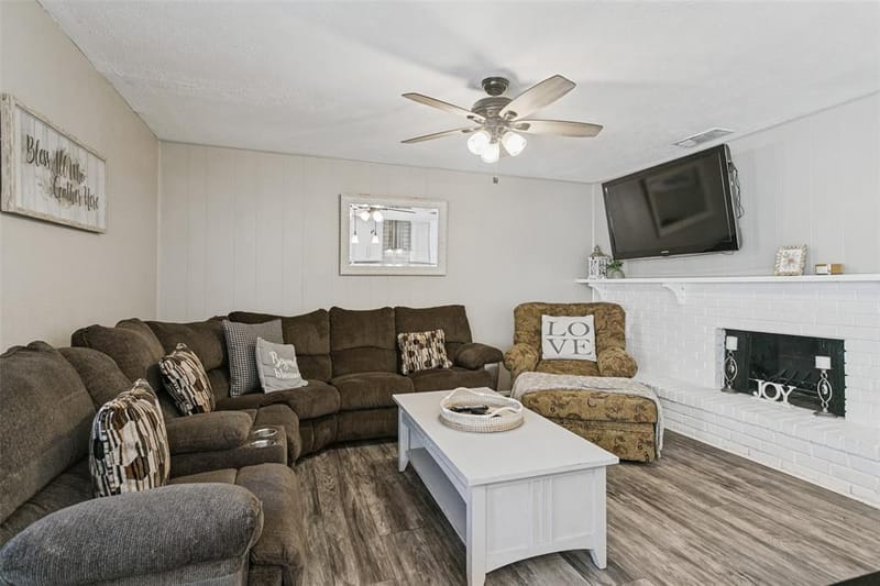 5076 Avery Lane, The Colony TX 75056 - Photo 3