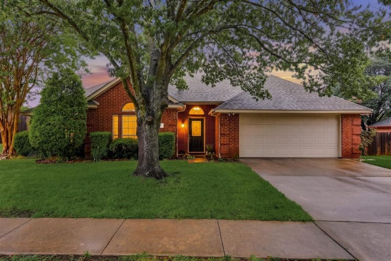 1635 Alexis Street, Midlothian TX 76065