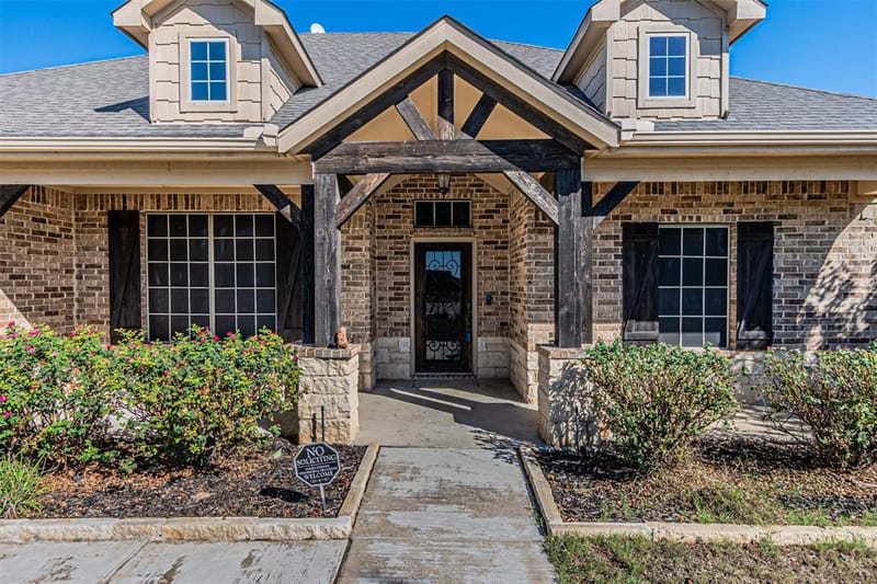 7812 Grain Court, Godley TX 76044 - Photo 3