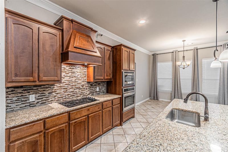 7812 Grain Court, Godley TX 76044 - Photo 10