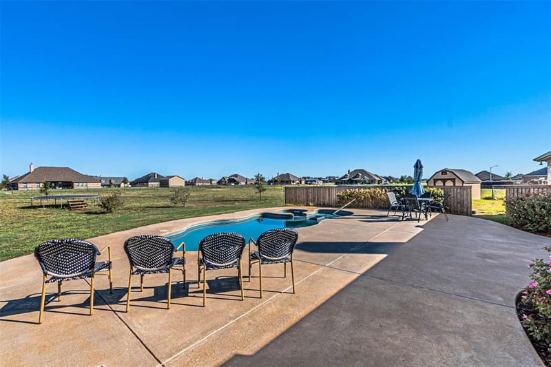 7812 Grain Court, Godley TX 76044 - Photo 35