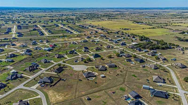 7812 Grain Court, Godley TX 76044 - Photo 4