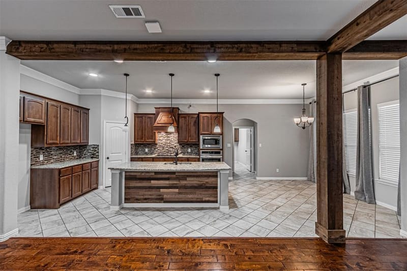 7812 Grain Court, Godley TX 76044 - Photo 8