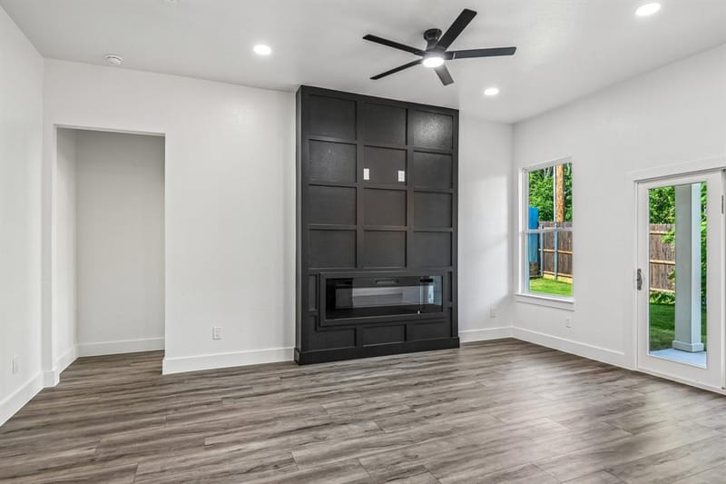 2504 Vaughn Boulevard, Fort Worth TX 76105 - Photo 8