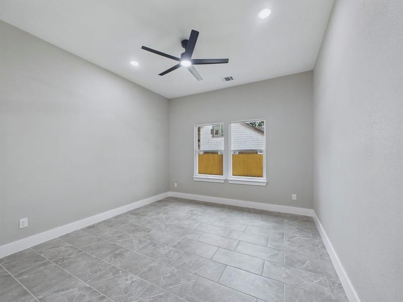 948 Marion Avenue, Fort Worth TX 76104 - Photo 14