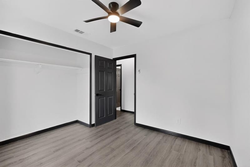 301 Stoneport Drive, Dallas TX 75217 - Photo 33
