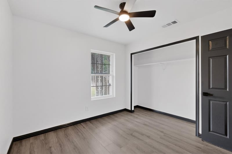 301 Stoneport Drive, Dallas TX 75217 - Photo 31