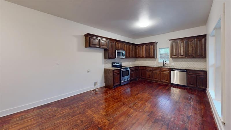 2363 W Denman, Stephenville TX 76401 - Photo 5