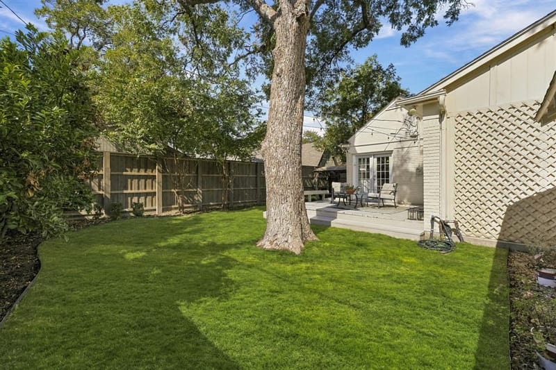 5318 Merrimac Avenue, Dallas TX 75206 - Photo 32