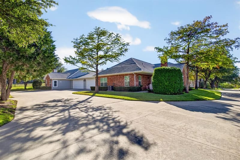 6123 Welden Court, Fort Worth TX 76132 - Photo 4