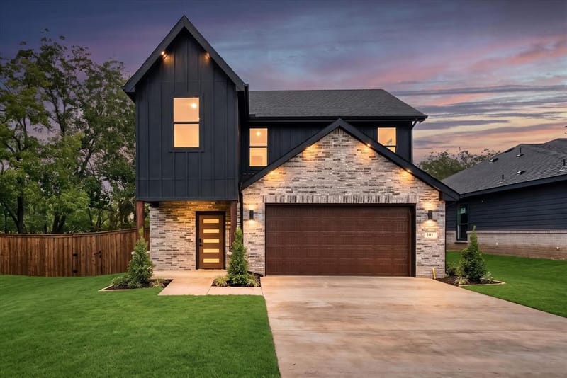 101 Iron Horse Lane, Denison TX 75020