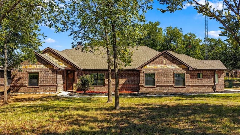 1389 County Road 3591, Paradise TX 76073 - Photo 2