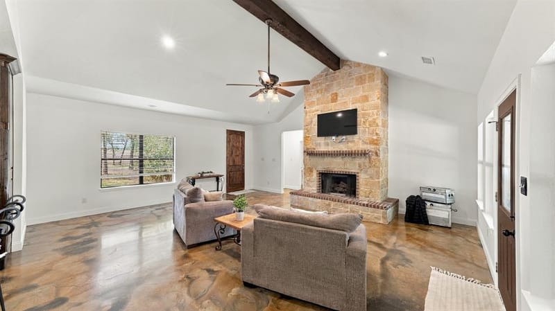 1389 County Road 3591, Paradise TX 76073 - Photo 6