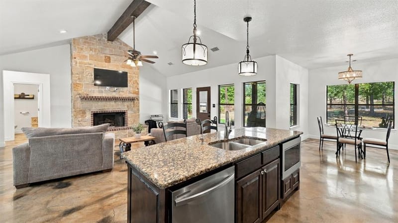 1389 County Road 3591, Paradise TX 76073 - Photo 11