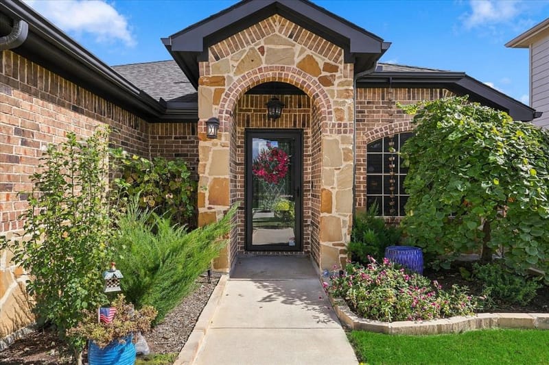 14628 Basketweaver Lane, Fort Worth TX 76052 - Photo 2