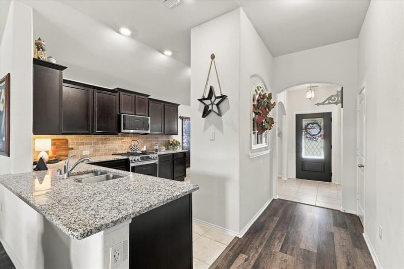 14628 Basketweaver Lane, Fort Worth TX 76052 - Photo 10