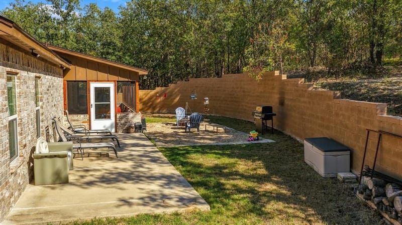 136 N Bronco Court, Springtown TX 76082 - Photo 25