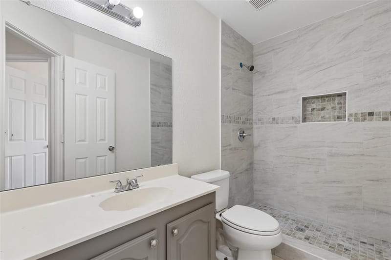 1604 Bennington Drive, Carrollton TX 75007 - Photo 17