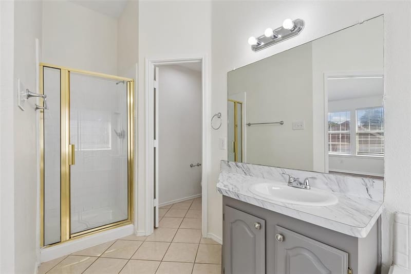 1604 Bennington Drive, Carrollton TX 75007 - Photo 14