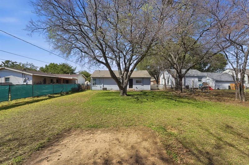 110 N Redford Lane, White Settlement TX 76108 - Photo 23