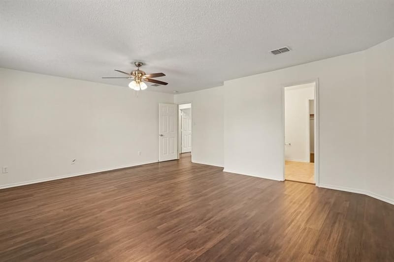 1227 Scarlet Sage Parkway, Burleson TX 76028 - Photo 9