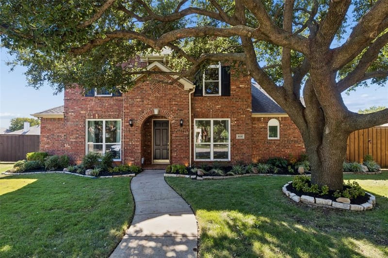 8410 Lexington Court, Rowlett TX 75089