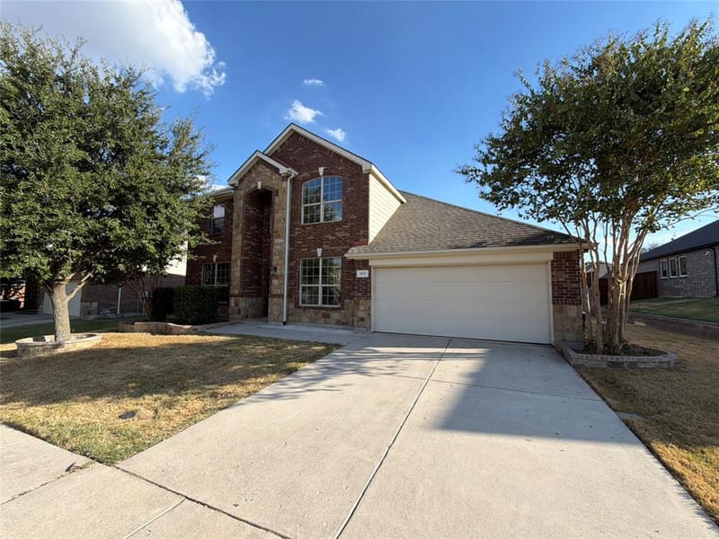 1617 Fallingwater Trail, Fort Worth TX 76177