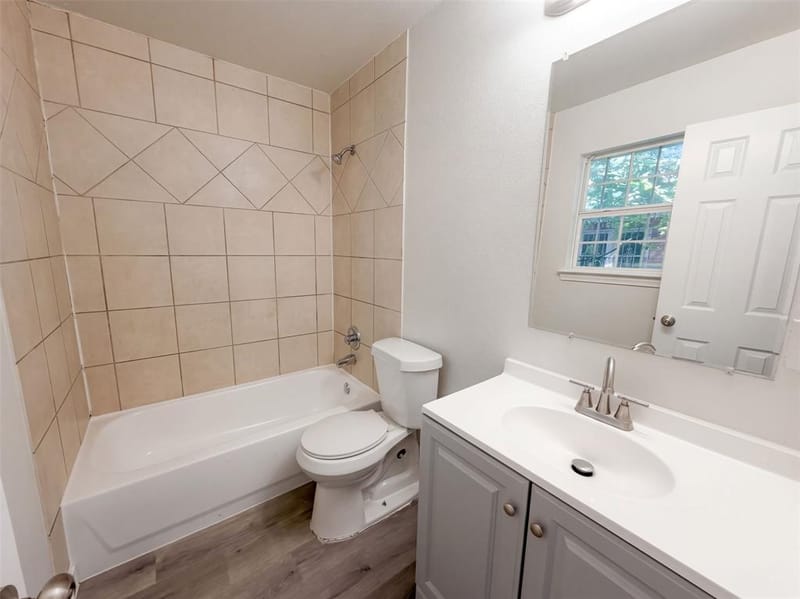 1322 E Waco Avenue, Dallas TX 75216 - Photo 8