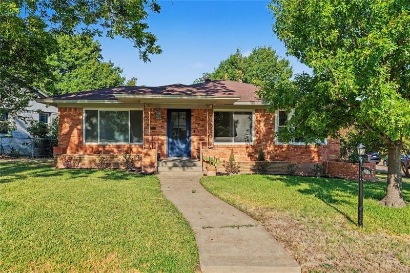 103 S Plymouth Road, Dallas TX 75211