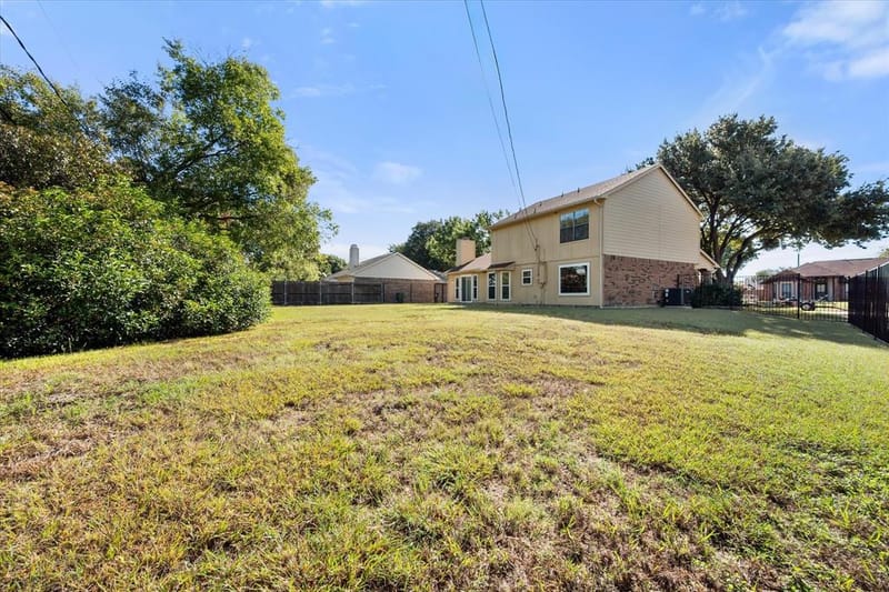 2215 Villanova Street, Arlington TX 76018 - Photo 29