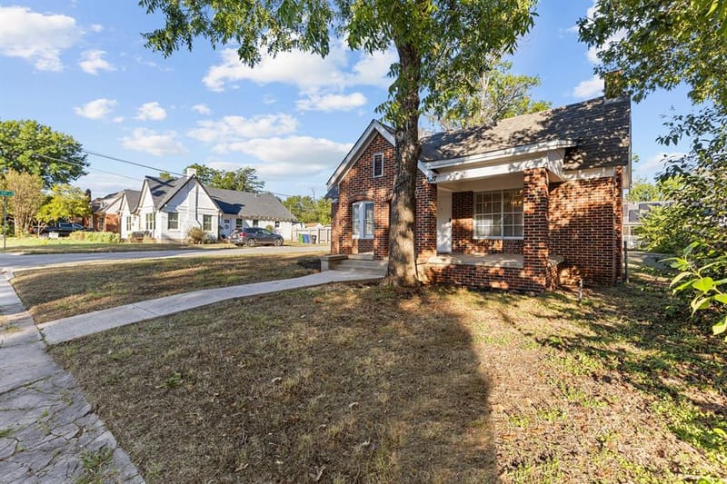 3327 Morrow Avenue, Waco TX 76707 - Photo 5