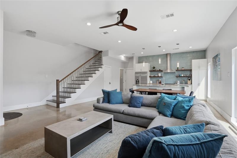 180 S Cisco Street, Dallas TX 75246 - Photo 7