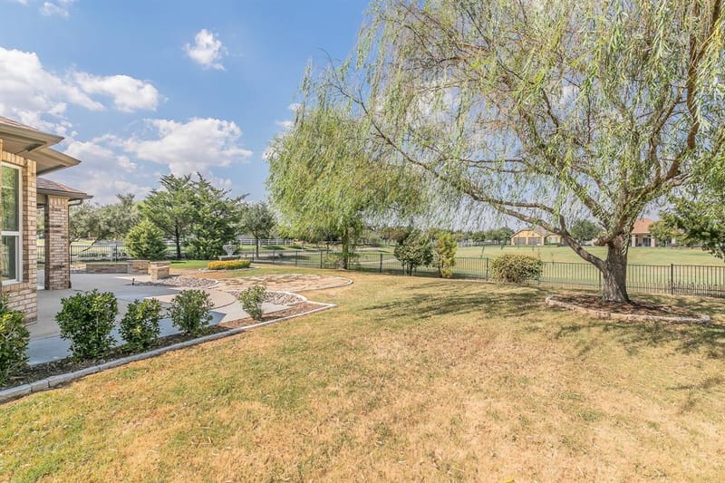 8701 Freeport Drive, Denton TX 76207 - Photo 37